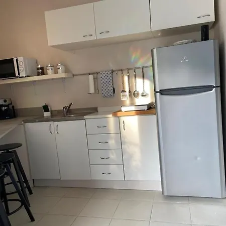 Monolocale Estensi アパート