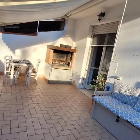 アパート Monolocale Estensi