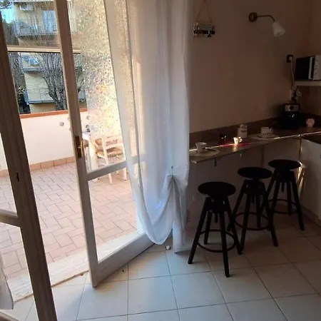 Monolocale Estensi Apartmán
