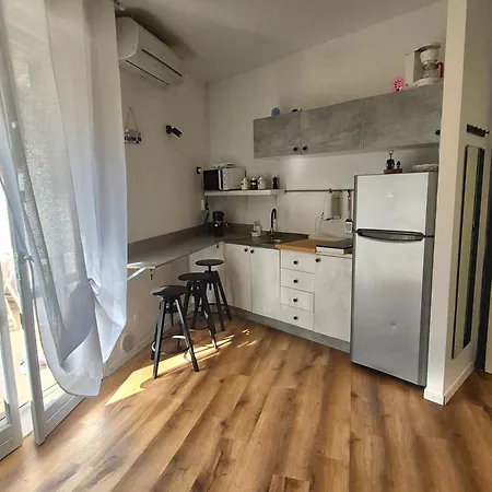 Monolocale Estensi Διαμέρισμα